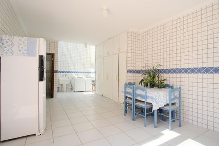 Casa para alugar com 280m², 6 quartos e 12 vagasCasa 1 Espaço Gourmet