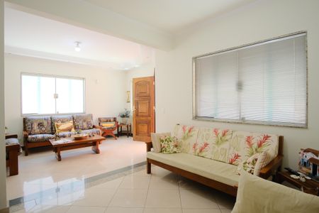 Casa 1 Sala de casa à venda com 6 quartos, 280m² em Vila Carrão, São Paulo