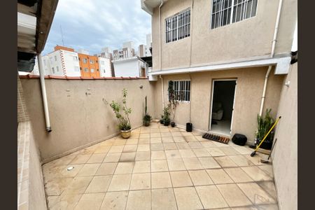 Casa à venda com 200m², 4 quartos e 2 vagasQuintal