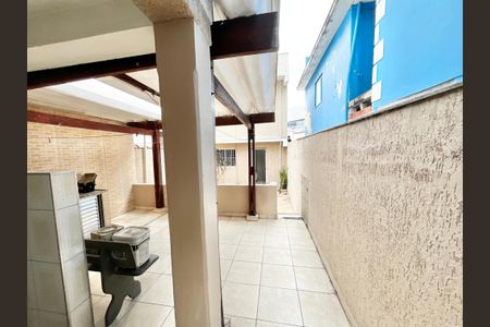 Casa à venda com 200m², 4 quartos e 2 vagasQuintal