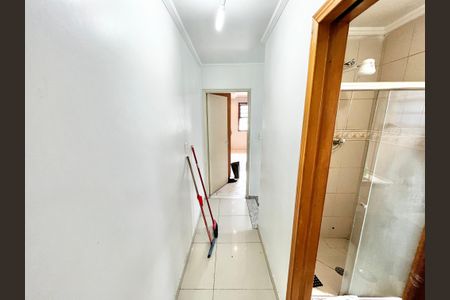 Casa à venda com 200m², 4 quartos e 2 vagasCorredor