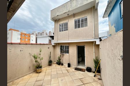 Casa à venda com 200m², 4 quartos e 2 vagasQuintal