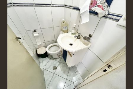 Casa à venda com 200m², 4 quartos e 2 vagasLavabo