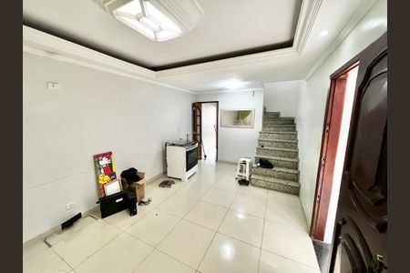 Sala de casa para alugar com 4 quartos, 200m² em Vila Nova Cachoeirinha, São Paulo