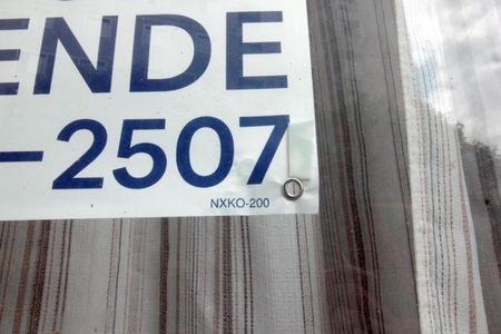 Apartamento para alugar com 54m², 2 quartos e 1 vagaPlaca instalada em 05/02/2026 com o código NXKO-200