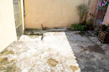 Casa para alugar com 60m², 1 quarto e sem vagaQuintal