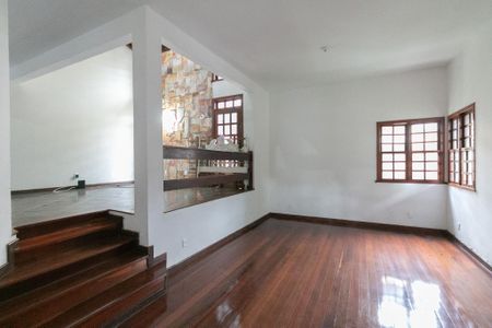 Casa de Condomínio à venda com 5 quartos, 371m² em Planalto, Belo Horizonte