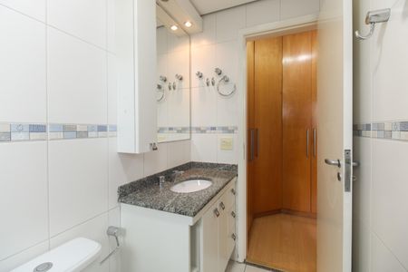 Apartamento à venda com 106m², 3 quartos e 2 vagasBanheiro Suíte 