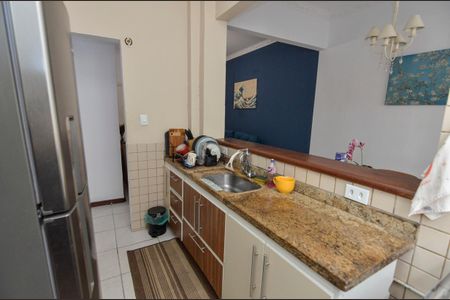 Apartamento à venda com 64m², 2 quartos e sem vaga Apartamento à venda com 64m², 2 quartos e sem vagaCozinha