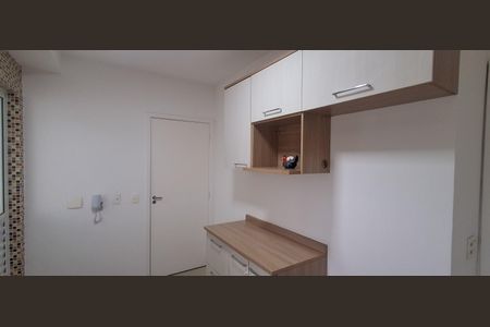 Apartamento à venda com 107m², 2 quartos e 2 vagasCozinha 