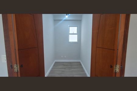 Apartamento à venda com 107m², 2 quartos e 2 vagasEscritório 