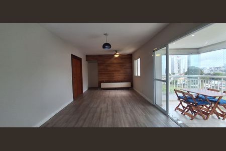 Apartamento à venda com 107m², 2 quartos e 2 vagasSala
