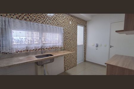 Apartamento à venda com 107m², 2 quartos e 2 vagasCozinha 