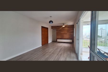 Apartamento à venda com 107m², 2 quartos e 2 vagasSala