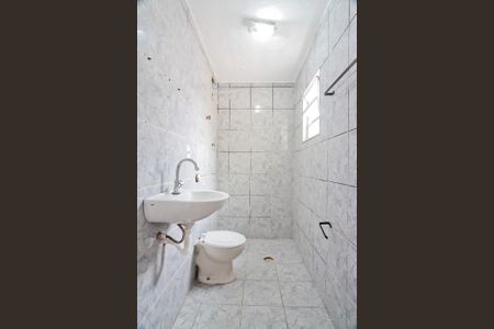 Casa para alugar com 110m², 2 quartos e sem vagaBanheiro da Suíte