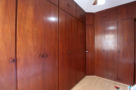 Apartamento à venda com 65m², 2 quartos e 1 vagaQuarto 1