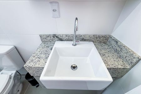 Apartamento para alugar com 26m², 1 quarto e sem vaga Apartamento para alugar com 26m², 1 quarto e sem vagaBanheiro social