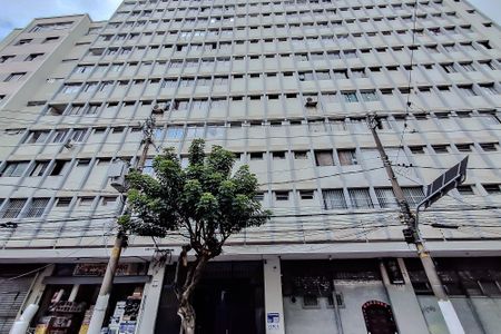 Apartamento à venda com 30m², 1 quarto e sem vaga Apartamento à venda com 30m², 1 quarto e sem vagaFachada - Plaquinha