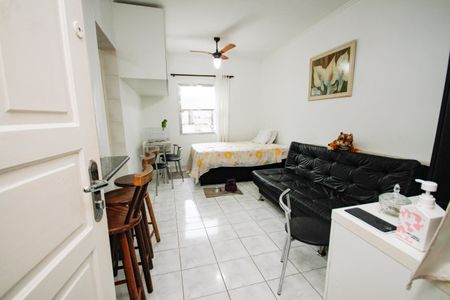 Sala de kitnet/studio para alugar com 1 quarto, 32m² em Boqueirão, Praia Grande