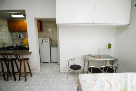 Quarto 1 de kitnet/studio para alugar com 1 quarto, 32m² em Boqueirão, Praia Grande