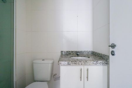 Apartamento para alugar com 68m², 2 quartos e 1 vaga Apartamento para alugar com 68m², 2 quartos e 1 vagaBanheiro da Suíte