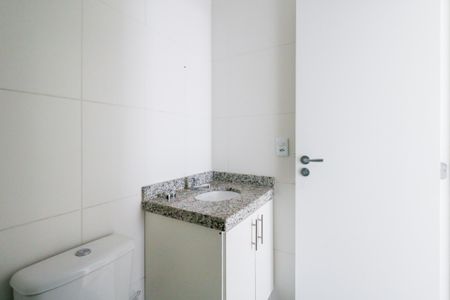 Apartamento para alugar com 68m², 2 quartos e 1 vaga Apartamento para alugar com 68m², 2 quartos e 1 vagaBanheiro da Suíte