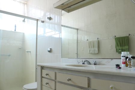 Apartamento para alugar com 124m², 3 quartos e 1 vagaBanheiro da Suíte