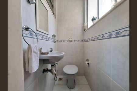 Apartamento à venda com 115m², 2 quartos e sem vagaLavabo