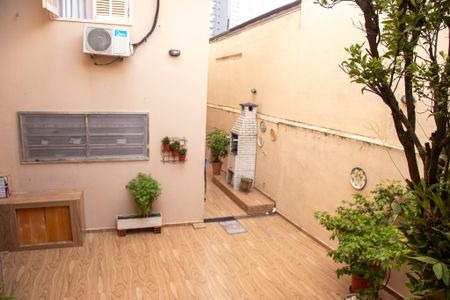 Casa à venda com 158m², 3 quartos e 3 vagasQuintal