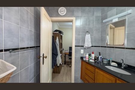 Casa à venda com 158m², 3 quartos e 3 vagasBanheiro da Suíte 1