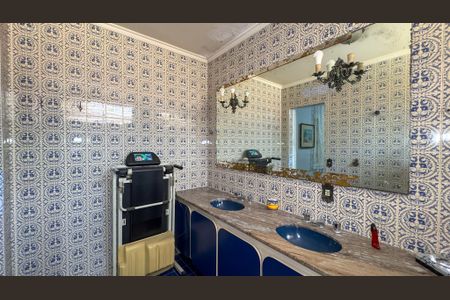 Casa à venda com 158m², 3 quartos e 3 vagasBanheiro da Suíte 2