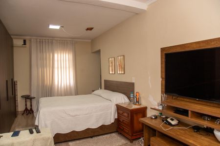 Casa à venda com 158m², 3 quartos e 3 vagasQuarto Suíte