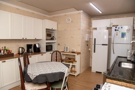 Casa à venda com 158m², 3 quartos e 3 vagasCozinha