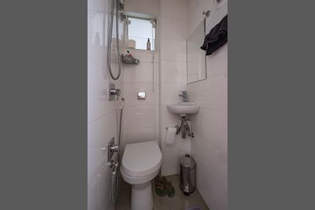 Apartamento à venda com 140m², 3 quartos e 1 vagaÁrea de Serviço - Banheiro