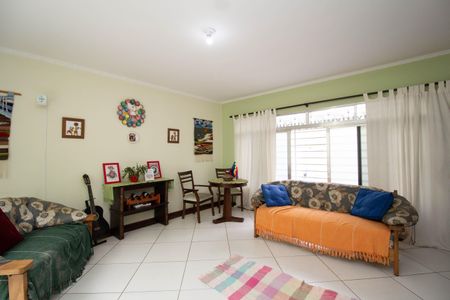 Casa à venda com 360m², 4 quartos e 4 vagasSala