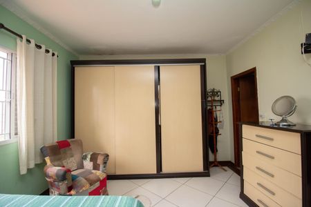 Casa à venda com 360m², 4 quartos e 4 vagasQuarto 3 - Suíte