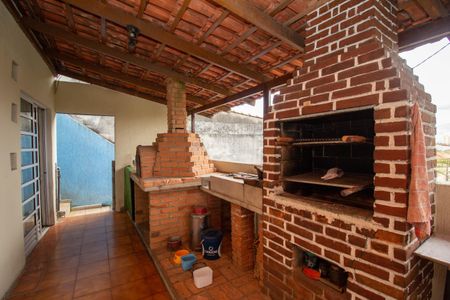 Casa à venda com 360m², 4 quartos e 4 vagasChurrasqueira