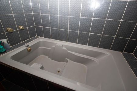 Casa à venda com 360m², 4 quartos e 4 vagasBanheiro da Suíte