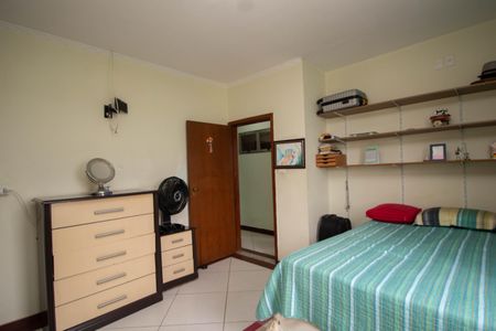 Casa à venda com 360m², 4 quartos e 4 vagasQuarto 3 - Suíte