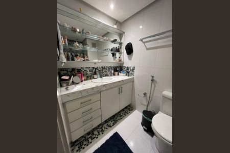 Apartamento para alugar com 114m², 3 quartos e 2 vagasBanheiro social