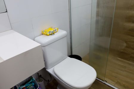 Apartamento à venda com 55m², 2 quartos e 1 vaga Apartamento à venda com 55m², 2 quartos e 1 vagaBanheiro