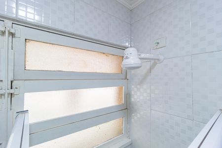 Apartamento para alugar com 40m², 1 quarto e 1 vagaDetalhe - Banheiro