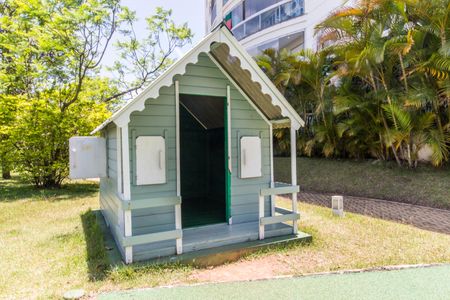 Apartamento para alugar com 133m², 3 quartos e 2 vagasÁrea comum - Playground