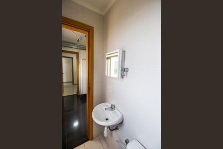 Apartamento para alugar com 133m², 3 quartos e 2 vagasBanheiro de serviço