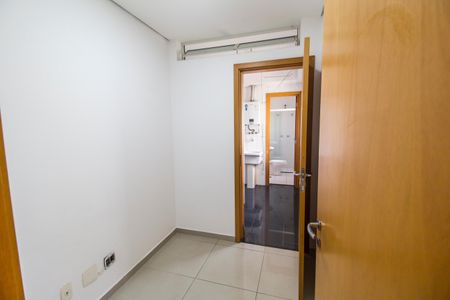 Apartamento para alugar com 133m², 3 quartos e 2 vagasEscritório