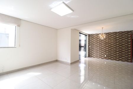 Apartamento para alugar com 140m², 3 quartos e 2 vagasSala