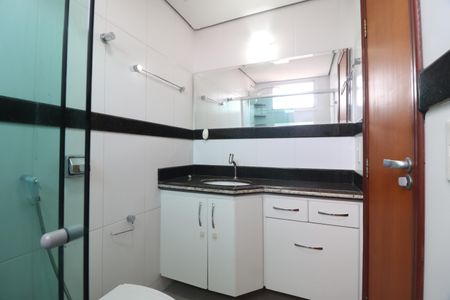 Apartamento para alugar com 140m², 3 quartos e 2 vagasBanheiro do Quarto 2