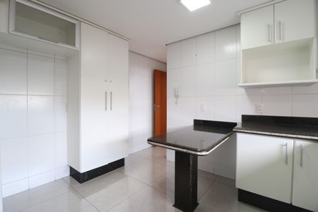 Apartamento para alugar com 140m², 3 quartos e 2 vagasCozinha