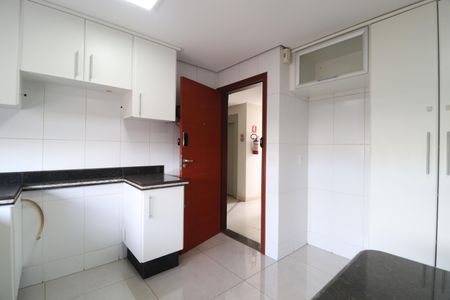 Apartamento para alugar com 140m², 3 quartos e 2 vagasCozinha