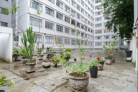 Apartamento para alugar com 86m², 2 quartos e sem vagaÁrea  comum - Pátio